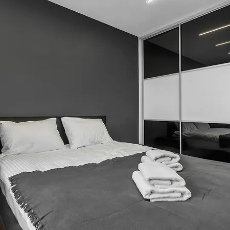 12th Floor Wola Modern By Bookinghost * Varsó