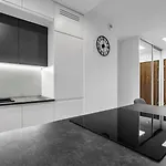 12th Floor Wola Modern By Bookinghost *