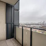 Lägenhet 12th Floor Wola Modern By Bookinghost *