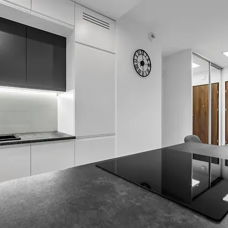 12th Floor Wola Modern By Bookinghost *