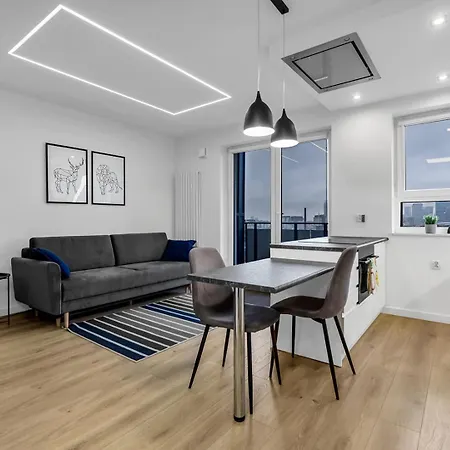 12th Floor Wola Modern Apartment *
